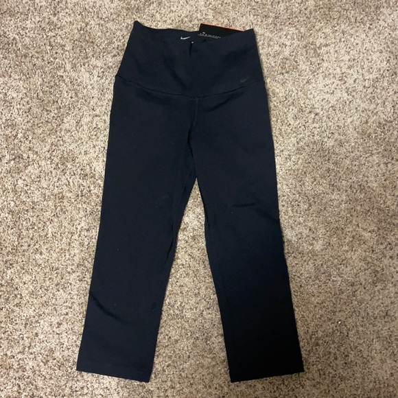 Nike Cropped Tights